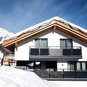  Apartment Martinus